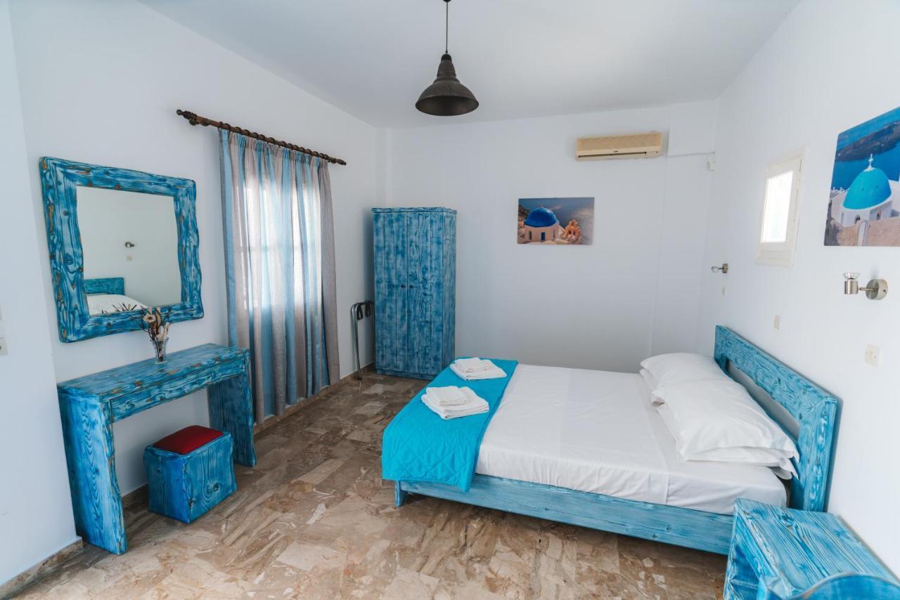 Spiridoula Villa - Santorini Seaside Retreats 페리사 외부 사진