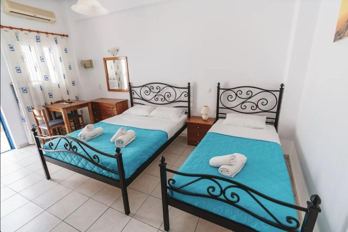 Spiridoula Villa - Santorini Seaside Retreats 페리사 외부 사진