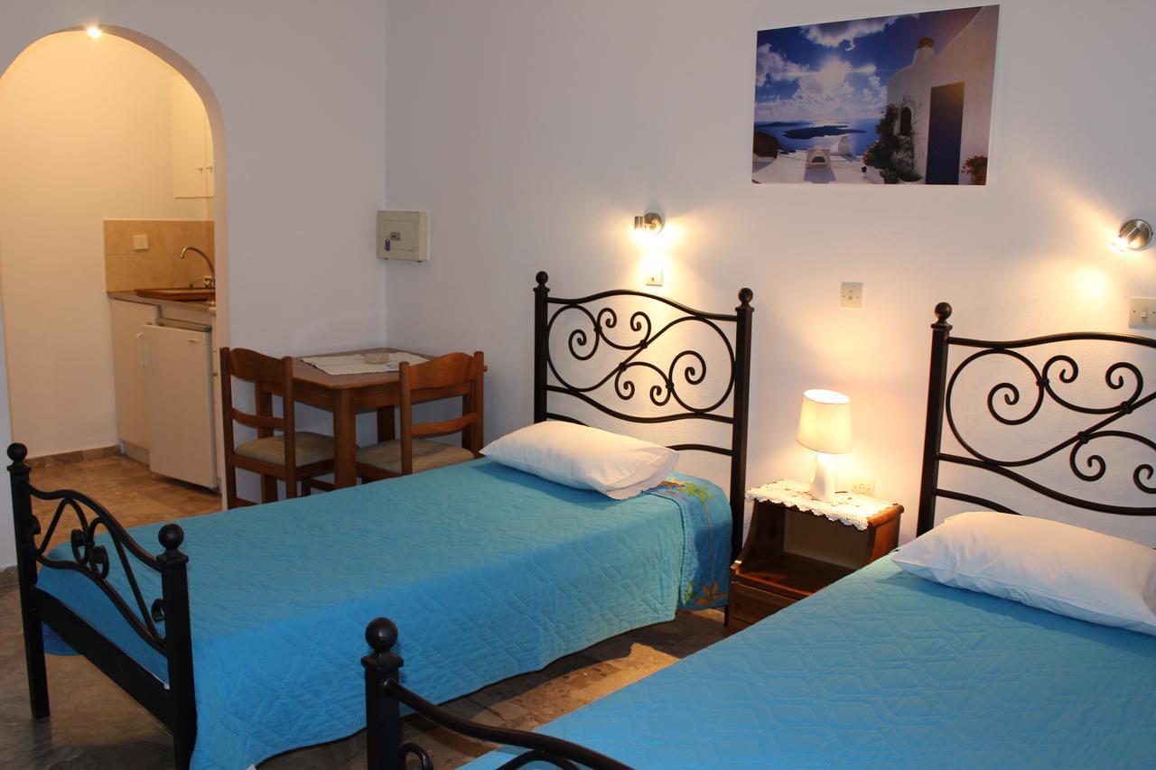 Spiridoula Villa - Santorini Seaside Retreats 페리사 외부 사진